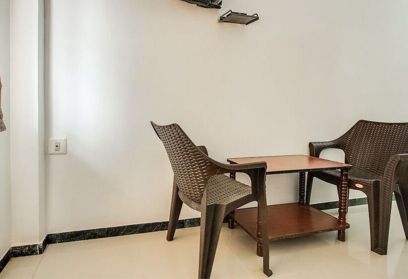 Hotel Capital O 45806 Sri Sakthi Vinayagar Residency