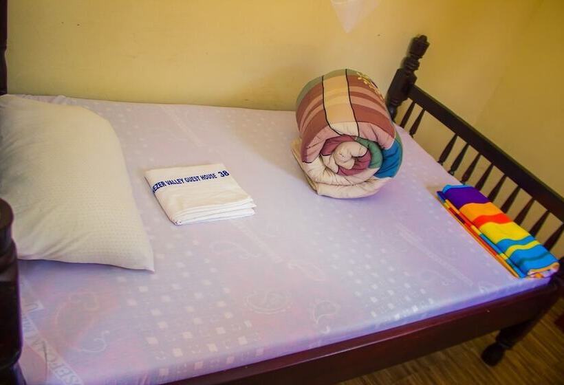 هتل Ebenezer Guest House