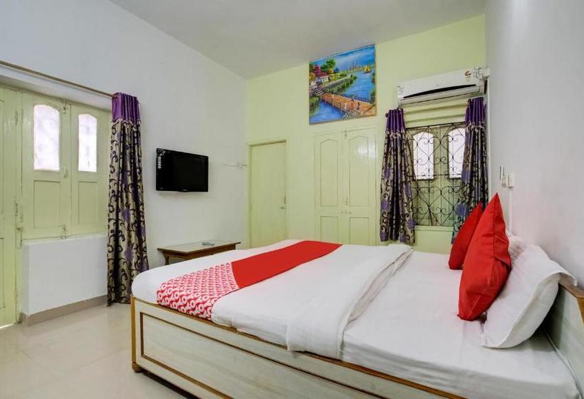 Отель Executives Palace By Oyo Rooms