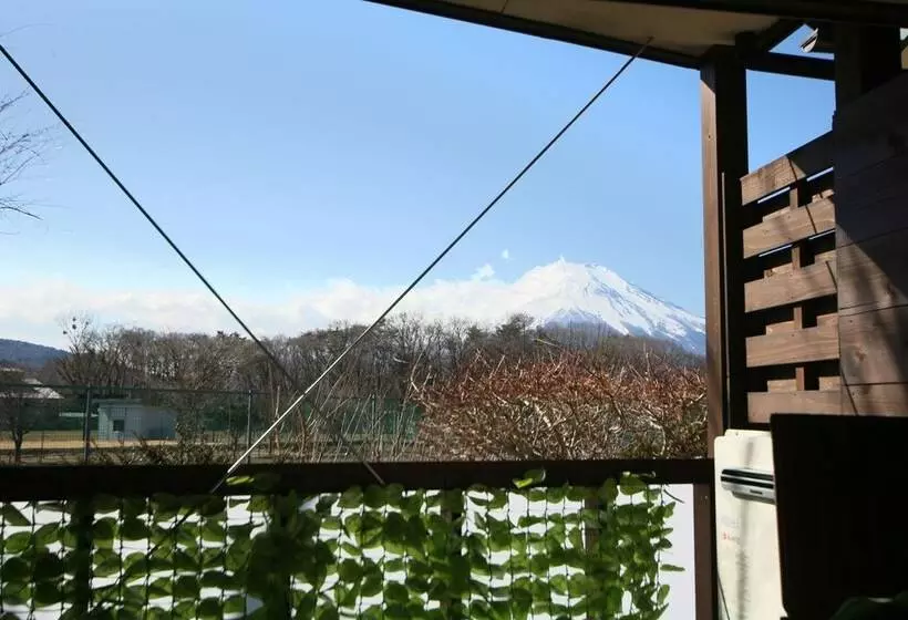 ペンション Silver Spray Yamanakako