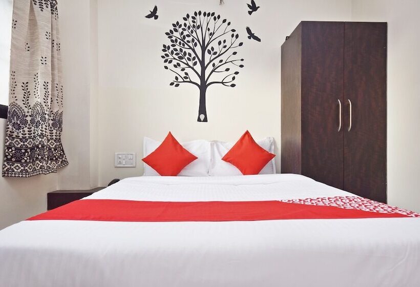 Spot On 29030 Hotel Royal Front