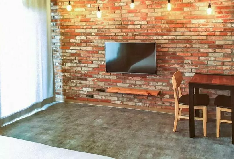 Jeju Sunjinhanga Pension