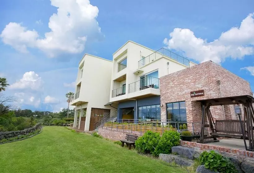 Jeju Sunjinhanga Pension