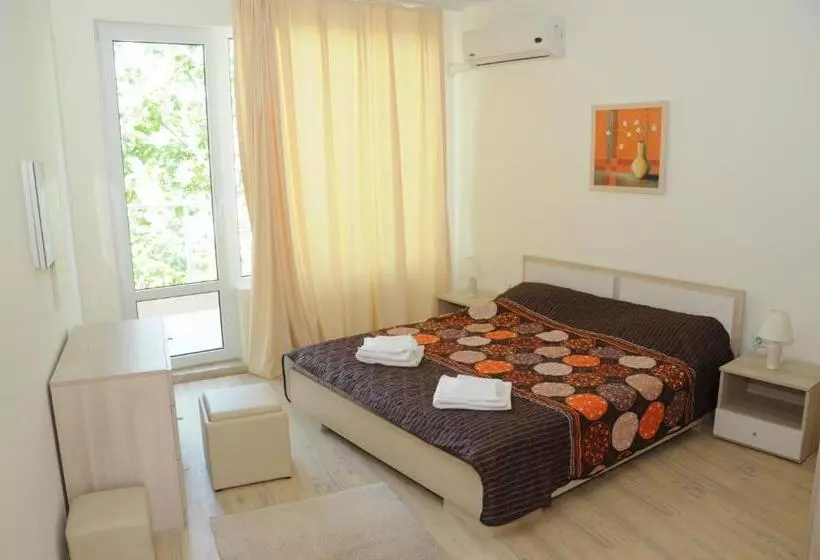 Yassen Holiday Village