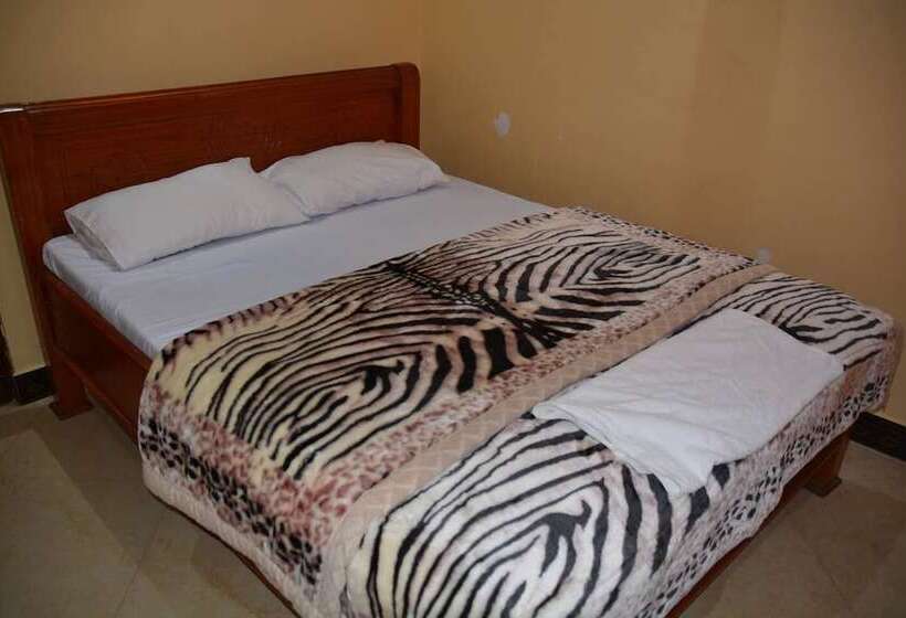 Mtango House Sakina   Hostel