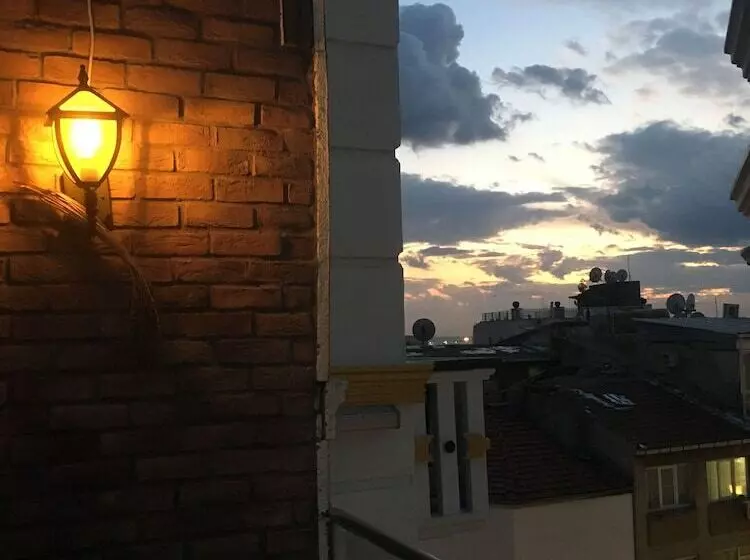 Hotelli İstanbul Terrace