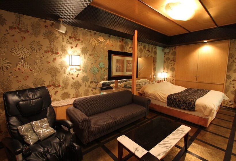 هتل Lala Pat1   Adults Only