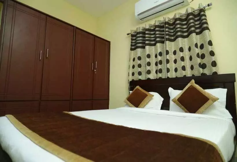 ホテル Nirmal Villa