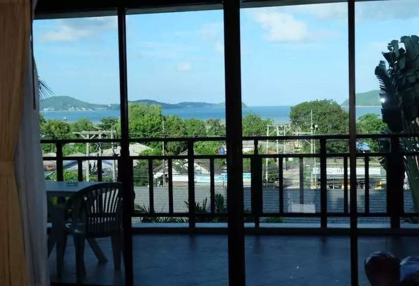 Hotelli Rawai Suites Phuket