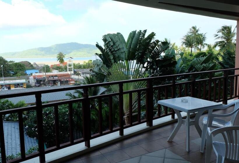 Hotelli Rawai Suites Phuket