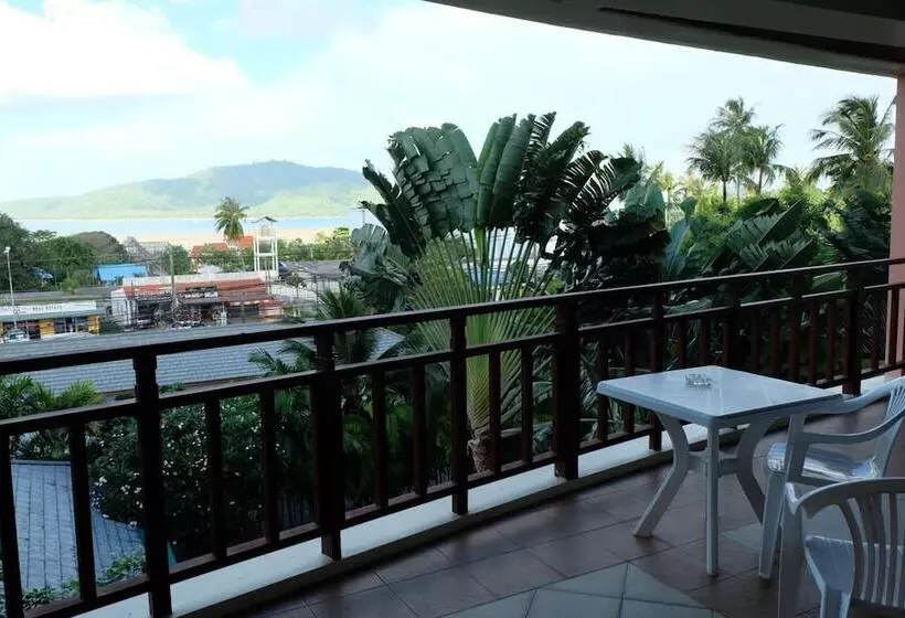 Hotelli Rawai Suites Phuket