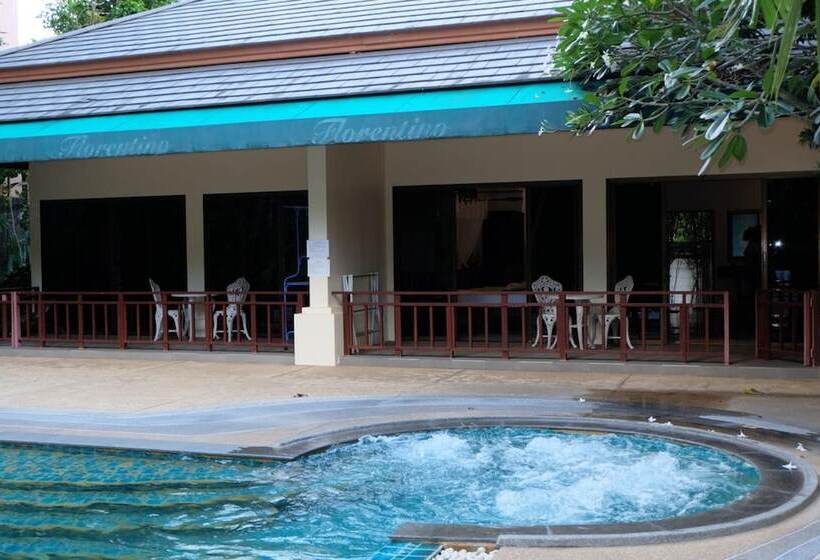 Hotelli Rawai Suites Phuket