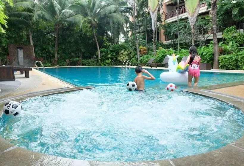 Hotelli Rawai Suites Phuket