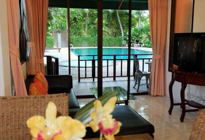 Hotelli Rawai Suites Phuket