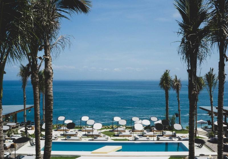 בית מלון כפרי Ulu Cliffhouse