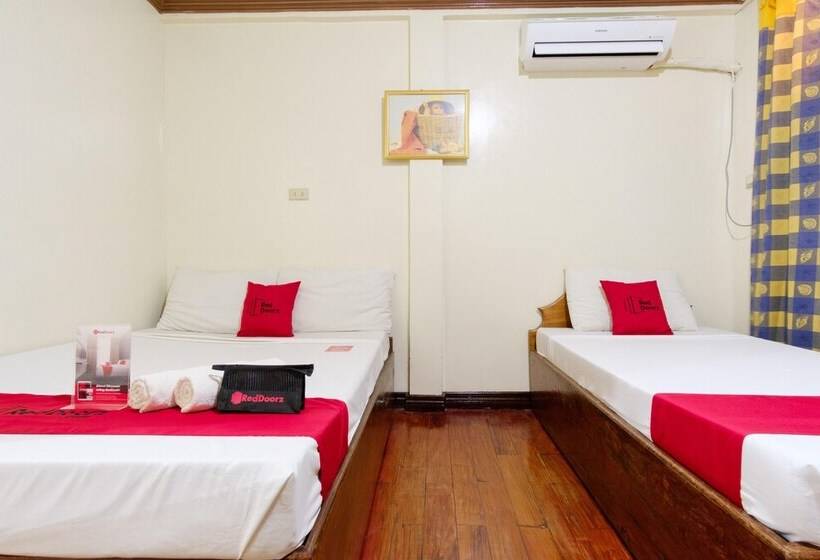 پانسیون Reddoorz @ Peo Road Palawan