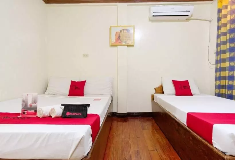 ペンション Reddoorz @ Peo Road Palawan