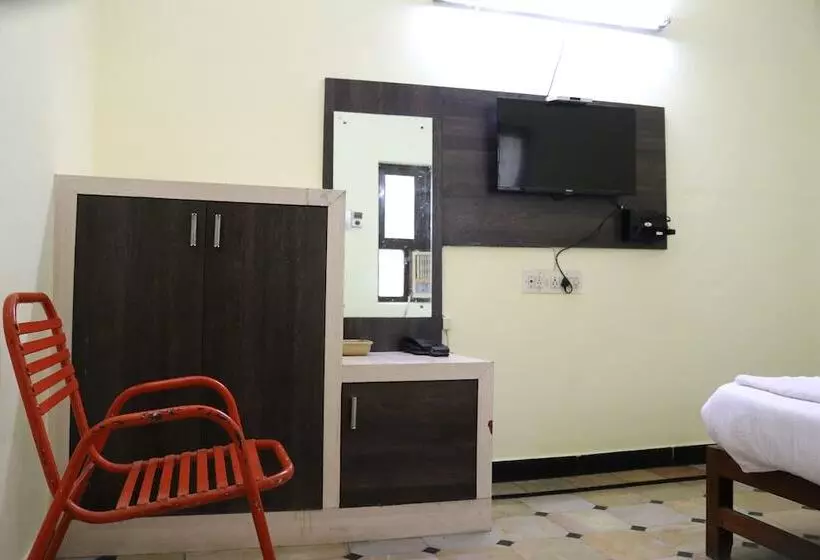 Siva Sakthi Hotel A Unit Of Ammayi