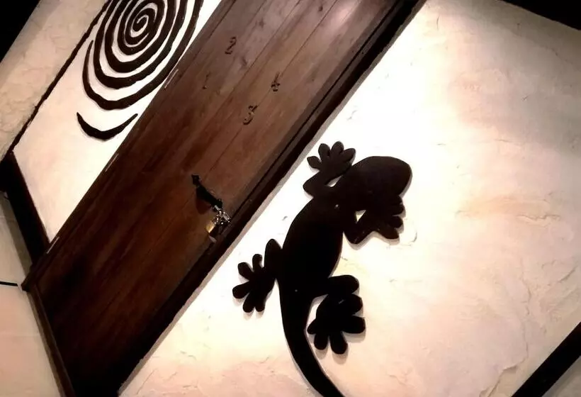 Taketomijima Guesthouse & Jetaime   Hostel