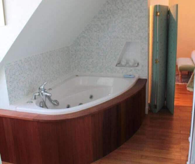 צימר La Poignardière