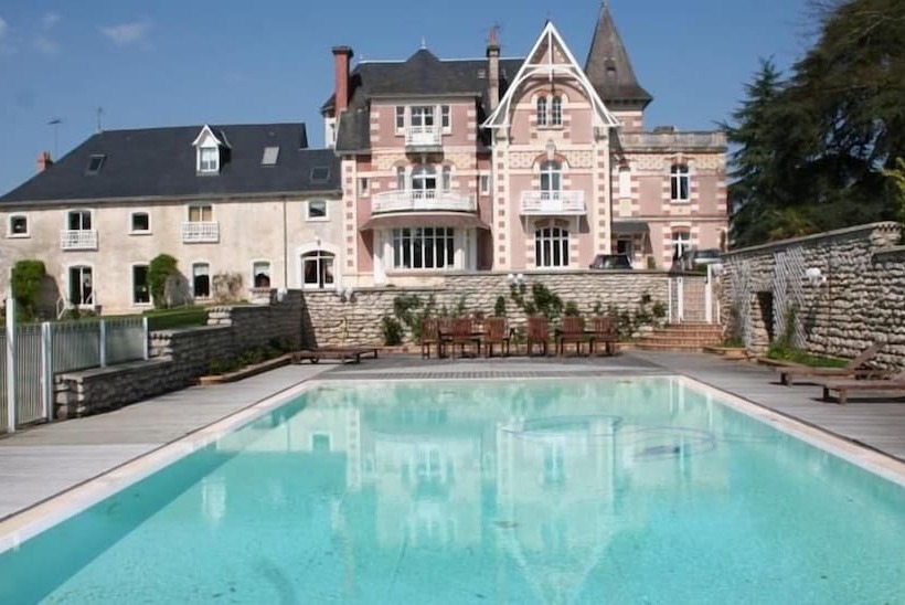 צימר La Poignardière