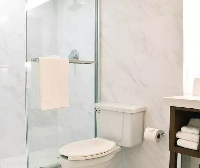 Delta Hotels By Marriott Indianapolis East