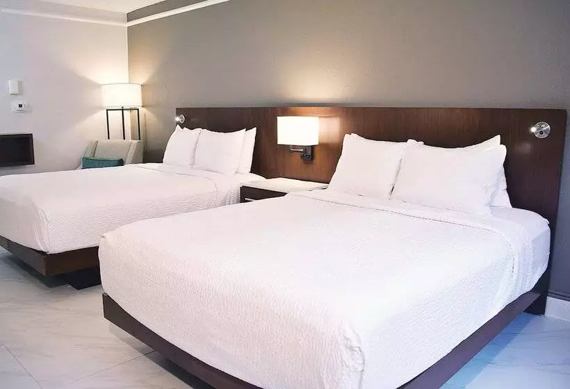 Delta Hotels By Marriott Indianapolis East