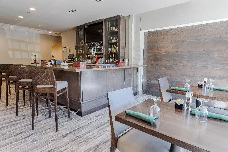 בית מלון כפרי Holiday Inn Knoxville N   Merchant Drive, An Ihg