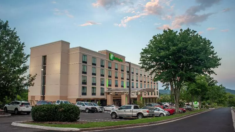 בית מלון כפרי Holiday Inn Knoxville N   Merchant Drive, An Ihg