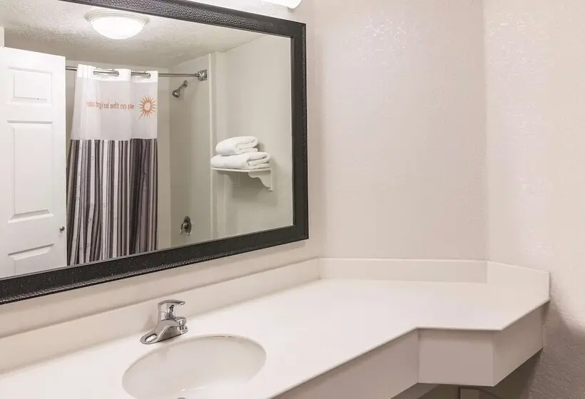 בית מלון כפרי La Quinta By Wyndham Usf