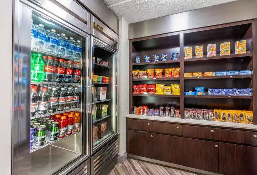 酒店 Super 8 By Wyndham The Woodlands North