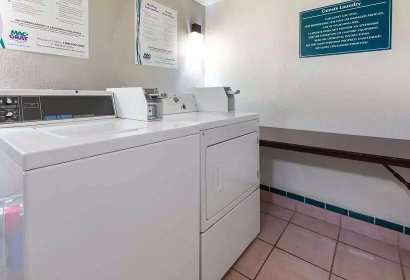 酒店 Super 8 By Wyndham The Woodlands North