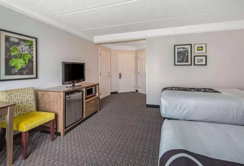 酒店 La Quinta By Wyndham Miami Airport West