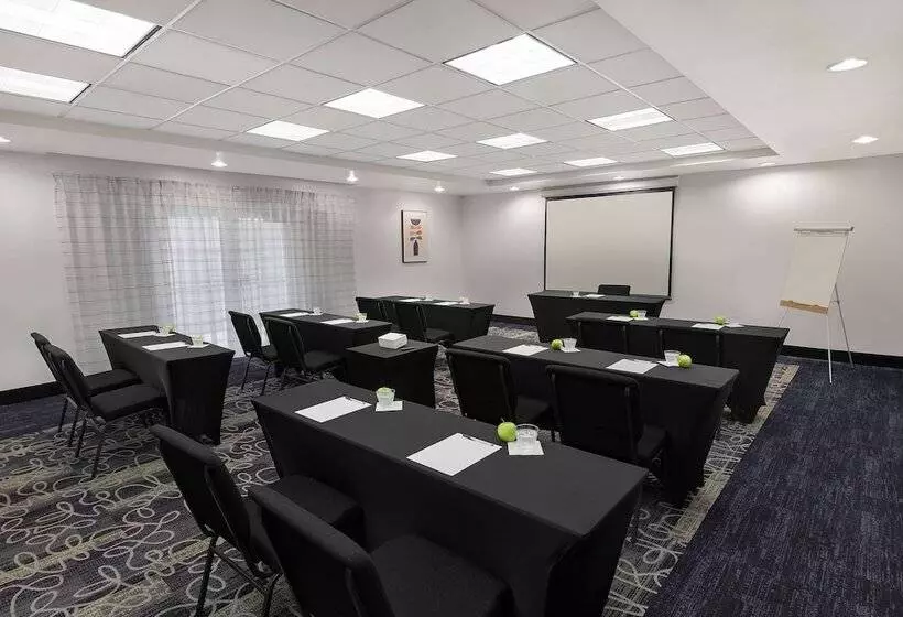 酒店 La Quinta By Wyndham Miami Airport West