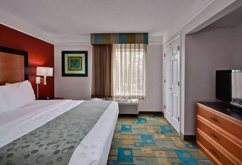 هتل La Quinta By Wyndham Usf