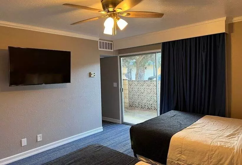 호텔 Lamp Liter Inn