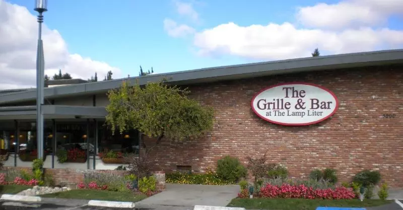 호텔 Lamp Liter Inn