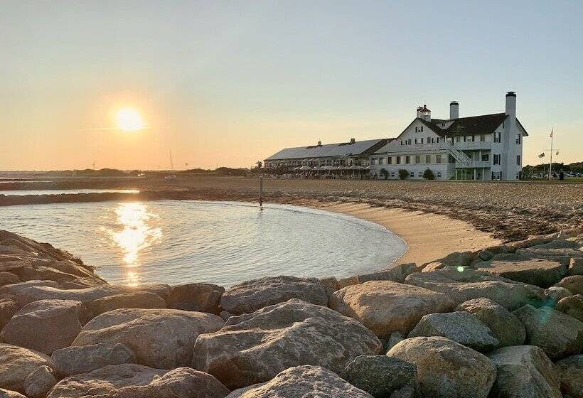 בית מלון כפרי Lighthouse Inn Cape Cod