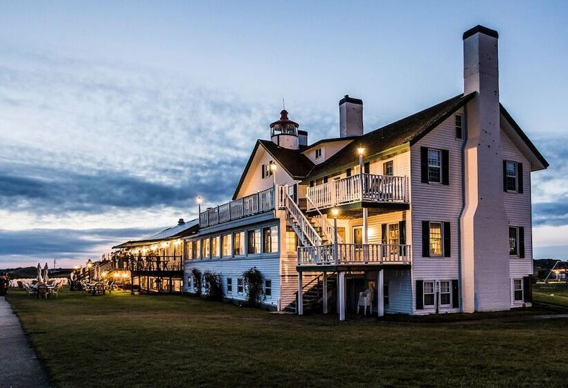 בית מלון כפרי Lighthouse Inn Cape Cod