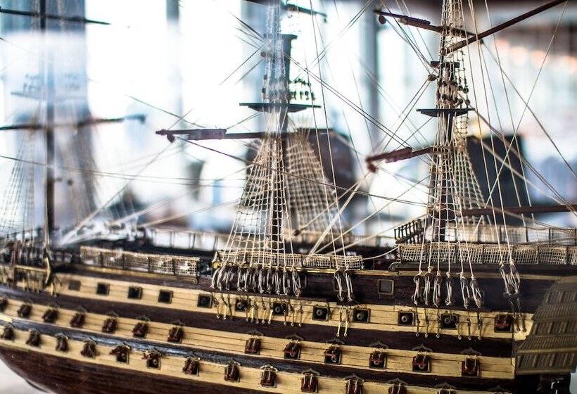 בית מלון כפרי Lighthouse Inn Cape Cod