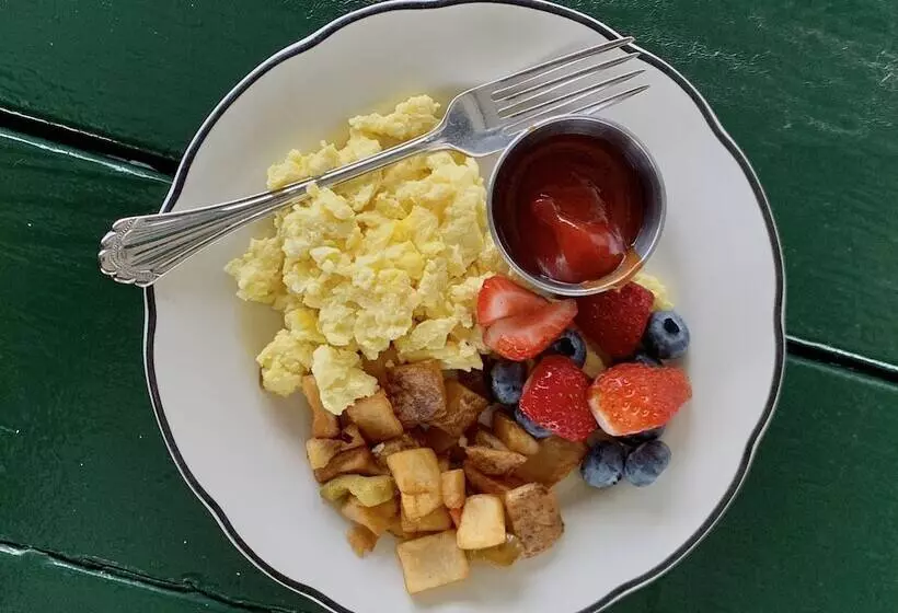 酒店 Lighthouse Inn Cape Cod