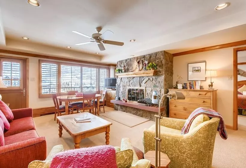 Отель Lodge Tower