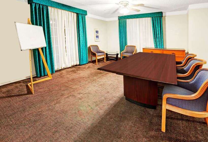 호텔 Travelodge By Wyndham North Richland Hills/dallas/ft Worth