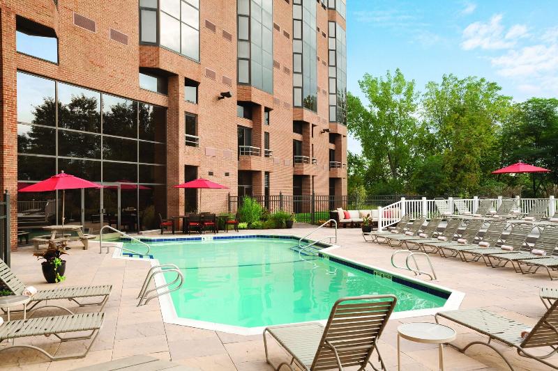 Woodcliff Hotel And Spa