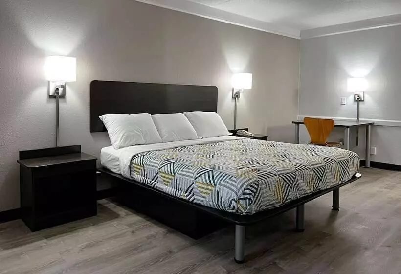 Motel 6 Hazelwood, Mo