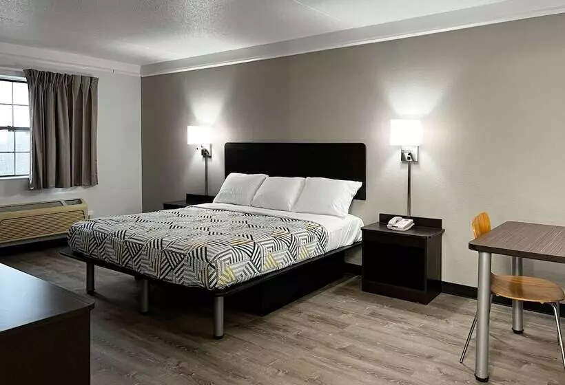 Motel 6 Hazelwood, Mo