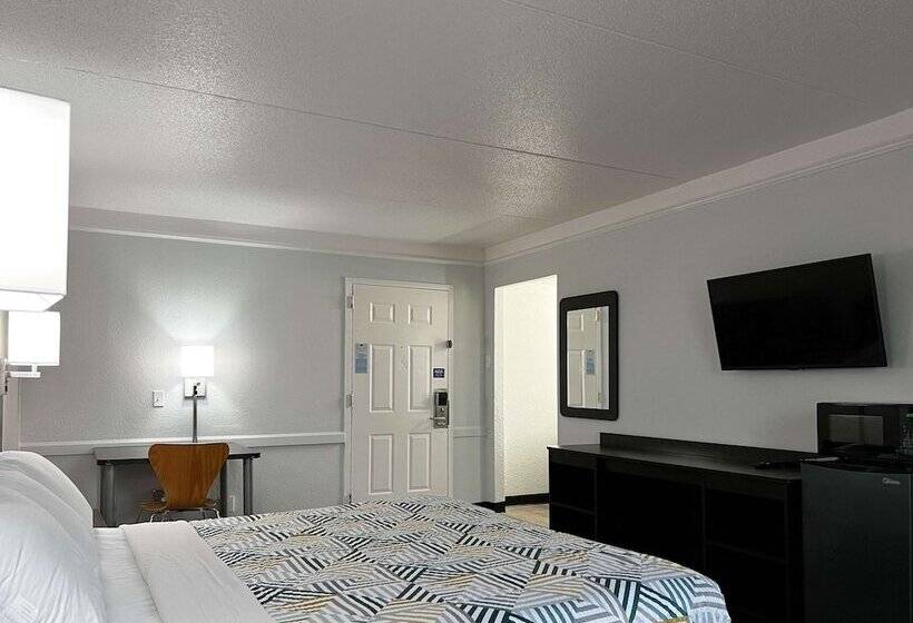 Motel 6 Hazelwood, Mo