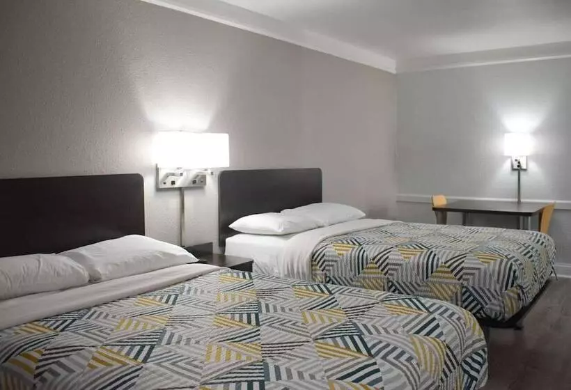 Motel 6 Hazelwood, Mo