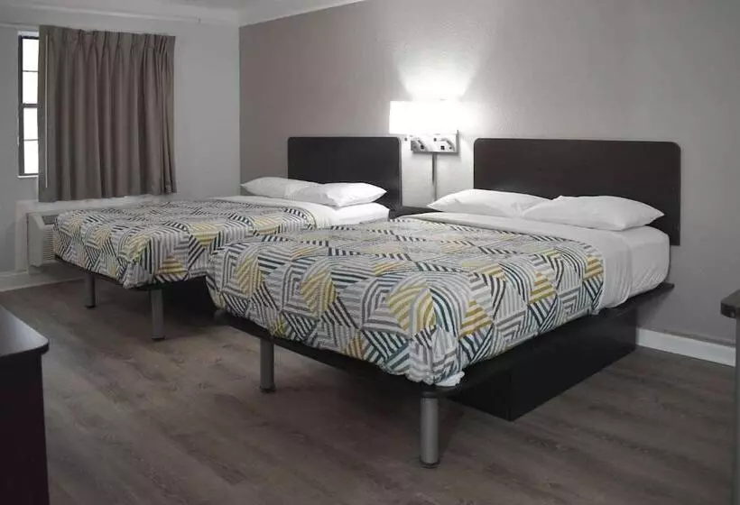 Motel 6 Hazelwood, Mo