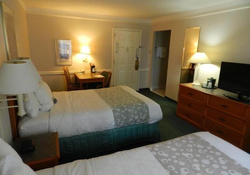 Motel 6 Hazelwood, Mo